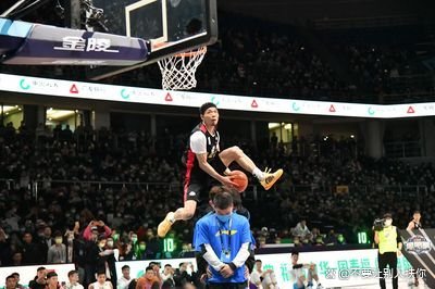 上海球赛昨天谁赢了